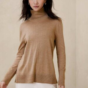 Banana Republic 100% Merino Wool Sweater